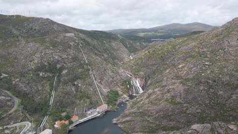 Luftaufnahme-Des-Wasserfalls-Ezaro-In-Galizien,-Spanien