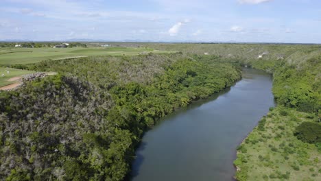 Serene-Scenery-Of-The-Chavon-River-And-Lush-Forest-Landscape-In-La-Romana,-Dominican-Republic---aerial-shot