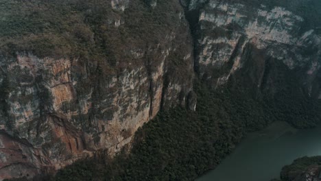 Der-Sumidero-Canyon-Nationalpark-Liegt-In-Chiapas,-Mexiko
