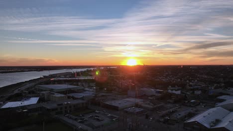 Sonnenuntergang-über-Dem-Warehouse-District-In-New-Orleans