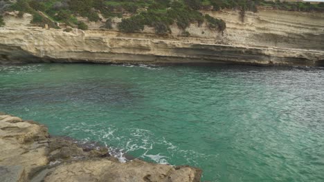 Turquoise-Colour-Water-in-Il-Kalanka-Bay-in-Malta-on-Winter