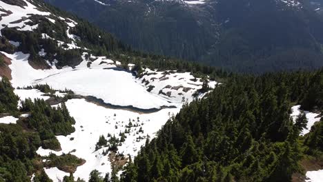 Snowy-Mountains-of-Vancouver-Island-Aerial