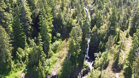 Aerial-Waterfall-Mount-5040,-Vancouver-Island,-Kanada