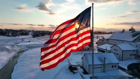 Bandera-Estadounidense-En-Cámara-Lenta-Cinematográfica
