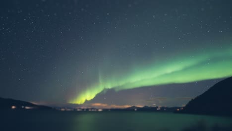 Northern-lights-above-the-fjord