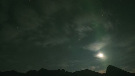 A-timelapse-of-the-night-sky