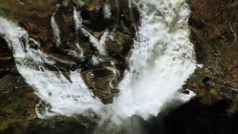 Luftaufnahme-Des-Wasserfalls-Skjerfossen
