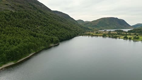 Aerial-footage-of-Buttermere-lake-in-the-Lake-District-in-North-West-England