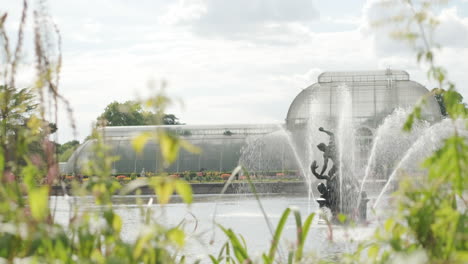 Slider-shot-of-Kew-palm-house-greenhouse-and-fountain