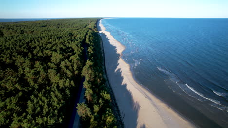 Scenic-Beach-Of-The-Baltic-Sea-In-Krynica-Morska,-Poland-At-Daytime---aerial-shot