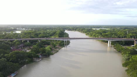 Puente-Gabkhan-En-Jhalokathi,-Bangladesh-Que-Abarca-La-Vía-Fluvial