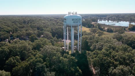 Muskegon-Heights-Water-Tower-in-Close-Up