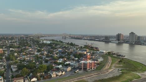 Aerial-approach-towards-the-Mississippi-River-bridge-near-Algiers-Point
