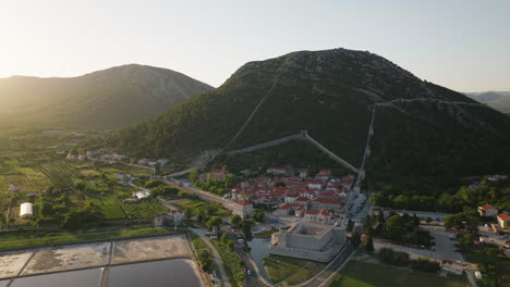AERIAL-Shot-of-the-town-of-Ston-in-Croatia,-Europe