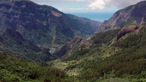 Aerial-view-of-mountain-range-in-Madeira,-Portuga