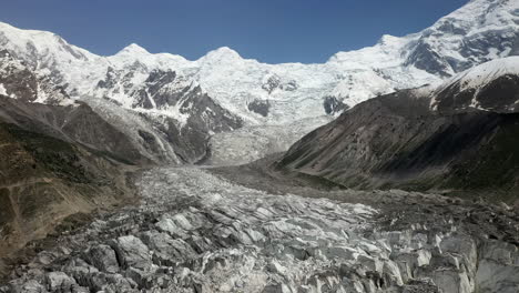 Toma-De-Dron-De-Nanga-Parbat-Con-Glaciar,-Prados-De-Hadas-Pakistán,-Toma-Aérea-Cinematográfica-Amplia-Y-Reveladora