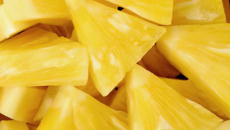 Sliced-pineapple.-Canned-fruits.-Macro