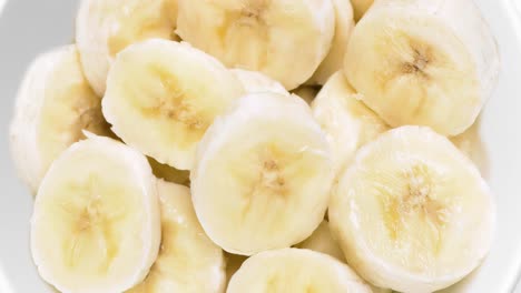 Rotation-of-the-sliced-bananas