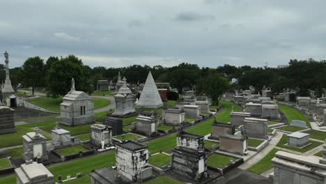 Aerial-view-of-cemetery-in-New-Orleans