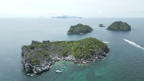 Cinematic-aerial-panoramic-landscape-view-of-islands-in-Ang-Thong-Marine-Park-Thailand