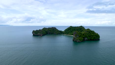 Pulau-Pasir,-Eine-Kleine-Malerische-Insel-In-Langkawi,-Malaysia