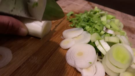 Cutting-asparagus-in-litlle-part