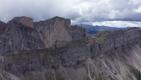 Drone-view-of-jagged-Seceda-Ridgeline,-Italian-Dolomites,-South-Tyrol