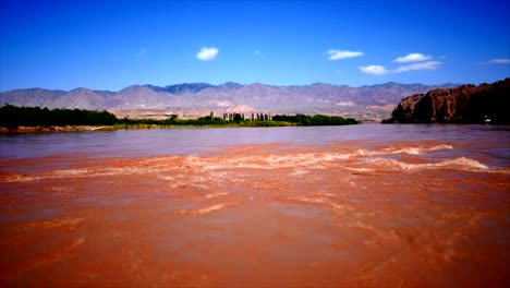 Zeitrafferaufnahme-Des-Gelben-Jangtse-Flusses-In-China-In-Xian