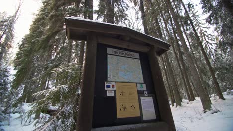Pirunkirkko-big-forest-sign-in-winter