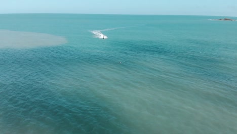 Eine-Wunderschöne-Drohnenaufnahme-Von-Buzua-Beach-In-Ghana,-Westafrika