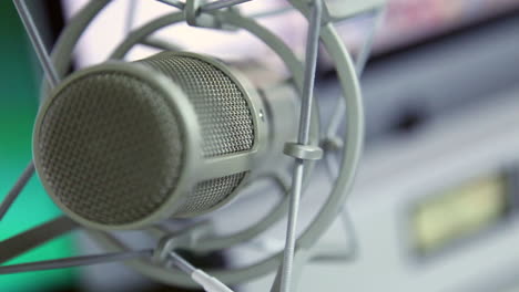 Professional-radio-station-microphone