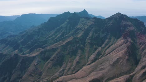 Drone-shot-of-mountains-and-canyon-in-gran-canaria
