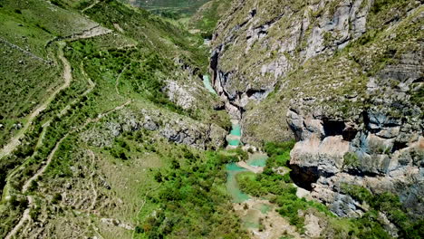 Drone-shot-Reveal-of-Milpo-Ayacucho-turquooise-ponds