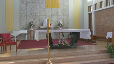 Aufnahme-Einer-Religiösen-Kapelle-Oder-Eines-Bestattungsunternehmens-Für-Die-Trauerfeier