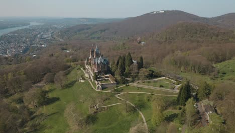 Drohne---Luftaufnahme-Von-Schloss-Drachenburg-Und-Dem-Rheinischen-Siebengebirge-Bei-Bonn---Königswinter-30p