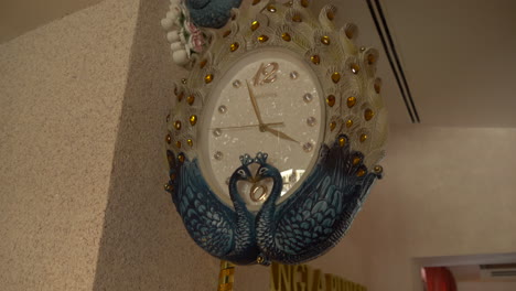 Peacock-clock-in-an-indian-restaurant