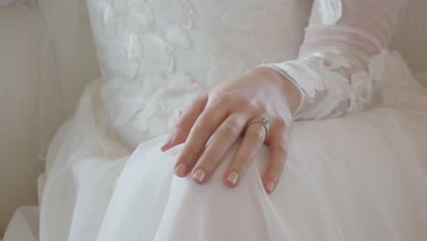 Nahaufnahme-Von-Hochzeits--Oder-Verlobungsring