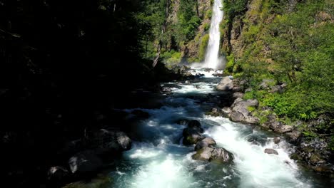 Aerial-view-of-Mill-Creek-waterfall-on-the-Rogue-River-in-southern-Oregon