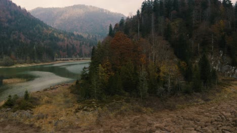 Herbstlandschaft-In-Bayern,-Deutschland-|-4k-Uhd-D-log-–-Perfekt-Für-Die-Farbkorrektur