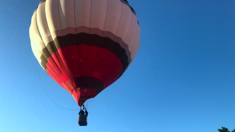 Colorful-hot-air-balloon-floats-away-after-launch