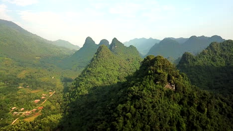 Lush-green-forested-hills-of-Vietnam