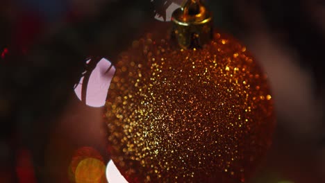 Glitter-Christmas-ornament-coming-into-focus