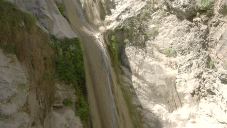 Luftaufnahme-Des-Dimosari-wasserfalls-In-Lefkada