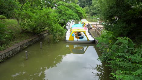 At-Zempukuji-Park-in-Tokyo,-Japan-there-are-many-boats-for-rent-and-ride