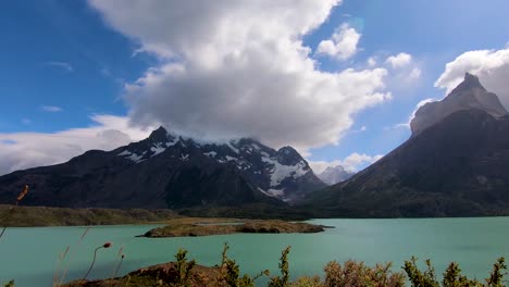 Timelapse-Lago-Pehoé-En-El-Parque-Nacional-Torres-Del-Paine