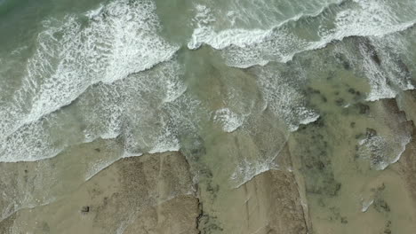Slow-Motion-Waves-Reaching-The-Beach