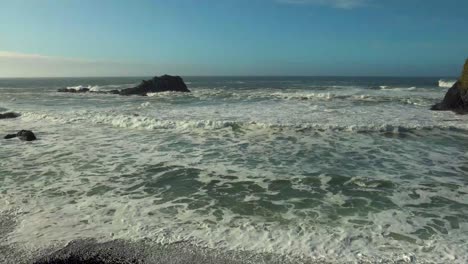 Wellen-Kommen-Bei-Flut-An-Der-Küste-Von-Oregon