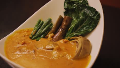 Kare-Kare-Bowl---Philippine-Pork-Dish-With-Vegetables-In-Peanut-Sauce