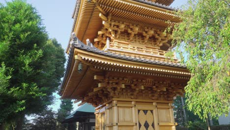 Este-Tipo-De-Pagodas-Son-Muy-Características-De-Los-Templos-Budistas-Japoneses,-Su-Construcción-Es-De-Una-Belleza-Muy-Especial,-Y-Su-Diseño-Tiene-Muchos-Siglos-De-Antigüedad