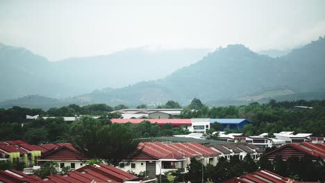 residential-area-with-a-mountain-view_quiet-neigborhood_high-view_50fps